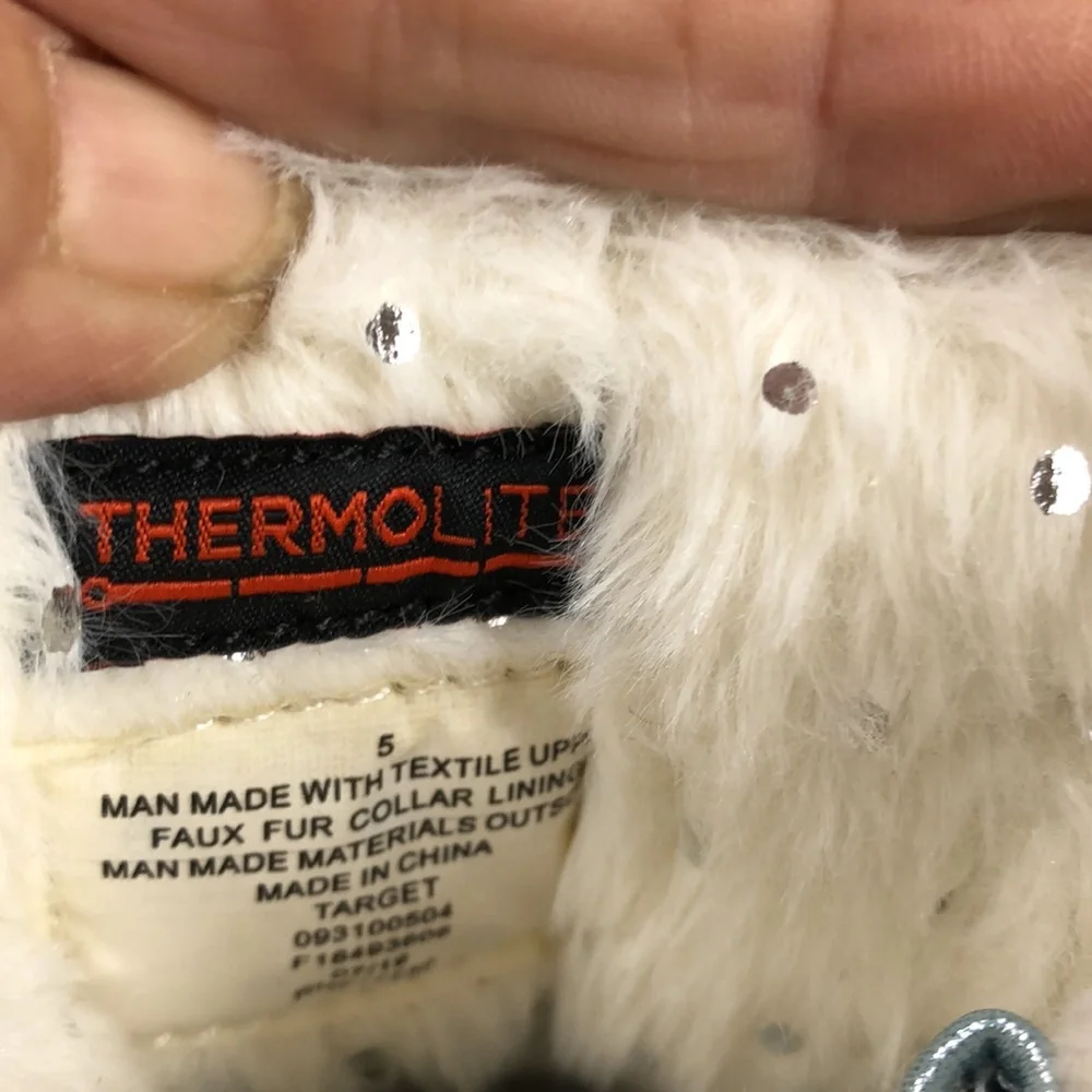 NWOB Cat‎ & Jack Snow Boots size 5